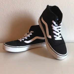 Vans Ward Hi Women's Shoes - Size 8.5